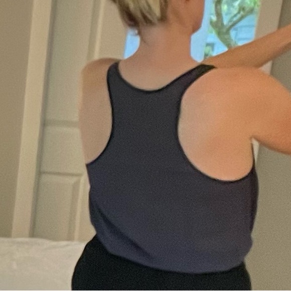 Aritzia, Wilfred silk tank - Picture 4 of 5